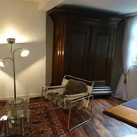 Apartment Tradition 5 *